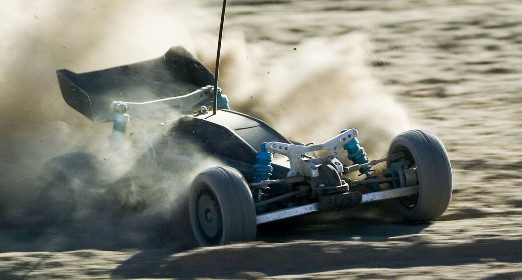 Tamiya DF-03 on dust track